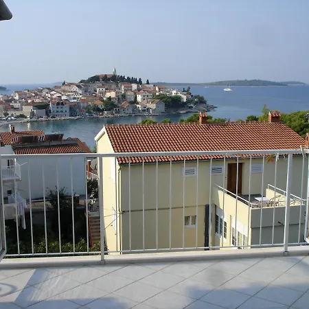 For 2 Persons Appartement