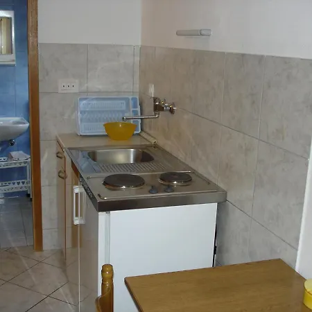 For 2 Persons Appartement *